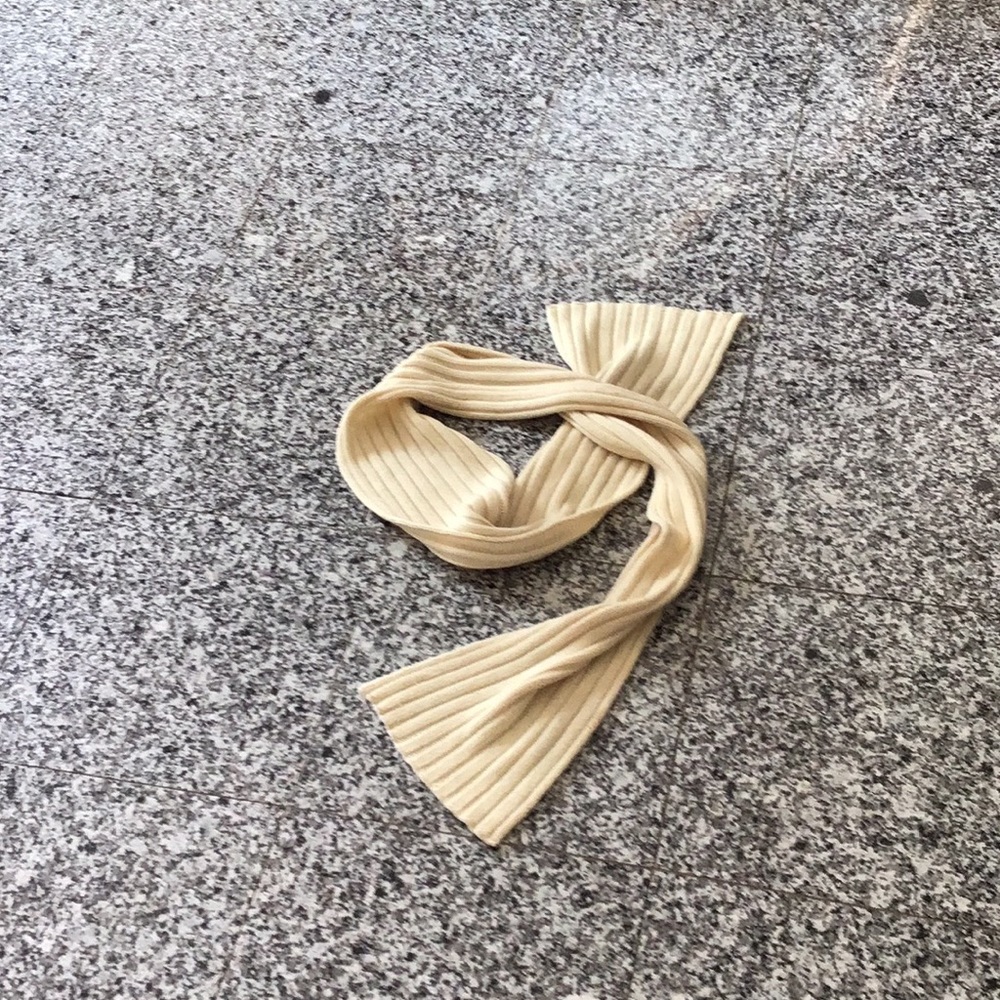 Ivory knit scarf - Picture 3 of 3